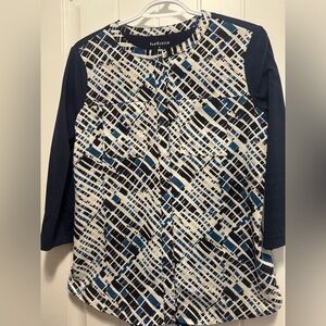 Tahari van huesen  Navy and White Patterned Blouse size small
